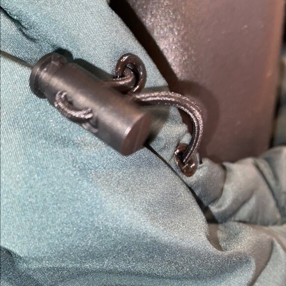 Reebok Men's Stretch Puffer Winter Jacket with Hood Size XXL - Picture 10 of 16